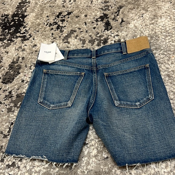 CELINE WESLEY SHORTS IN UNION WASH DENIM
VINTAGE UNION WASH - Picture 6 of 11